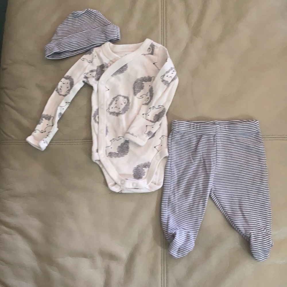 Matching newborn set